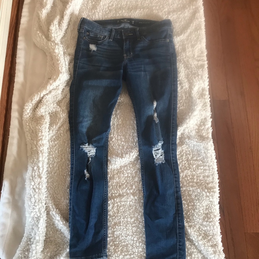 Hollister size 3R jeans.